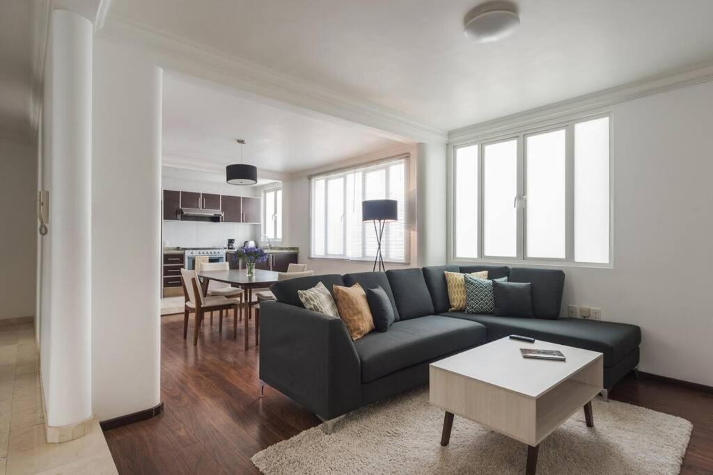 Condesa Residence 7 Stylish 2 Bedroom, 1 Bathroom Residence Accentuating Expansive Interiors Мехико Экстерьер фото