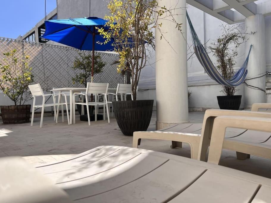 Condesa Residence 7 Stylish 2 Bedroom, 1 Bathroom Residence Accentuating Expansive Interiors Мехико Экстерьер фото